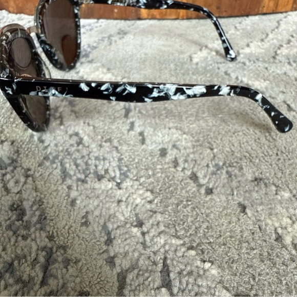 DIFF Eyewear ROSE Sunglasses Cat Eye Black White Frames Only Lenses Scratched - Picture 3 of 8